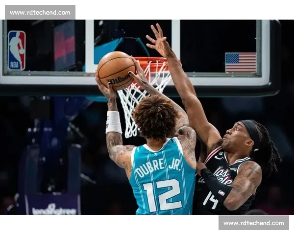 NBA焦点战今晚最终比分揭晓巨星对决引爆赛场激情之夜